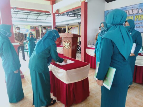 Pelantikan dan Serah Terima Jabatan Ketua TP PKK Desa Salamrejo