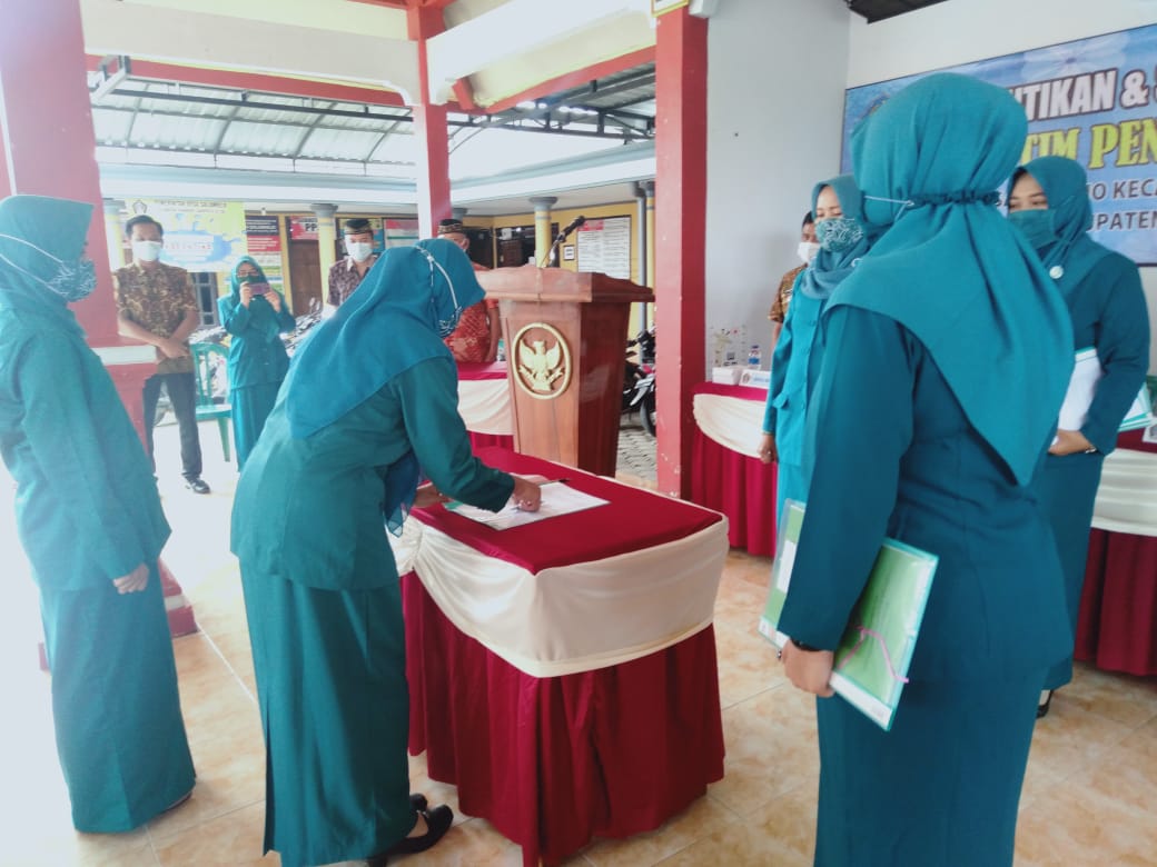 Pelantikan dan Serah Terima Jabatan Ketua TP PKK Desa Salamrejo